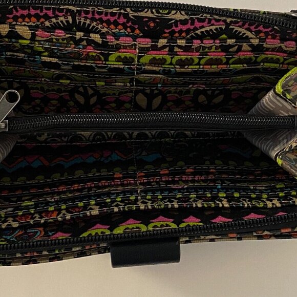 Sakroots Zip Around Wallet Clutch Faux Leather Floral Print  Multiple Card Slots - Picture 7 of 11